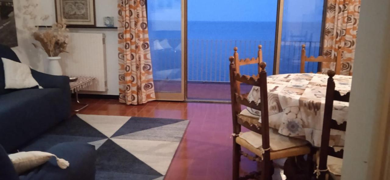 Appartamento Con Super Vista Sul Mare Arenzano Exterior foto
